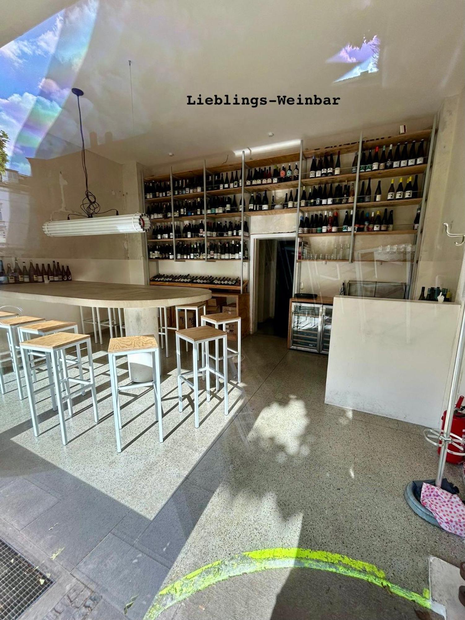 Feelslikehome - Urbane Altbauwohnung Mit Dachterasse& Parkplatz Bochum Esterno foto